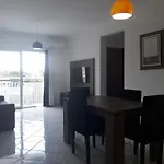 Duas Quadras Mar Em Canasvieiras Edificio Ana Carolina Com Elevador E Proximo Trapiche