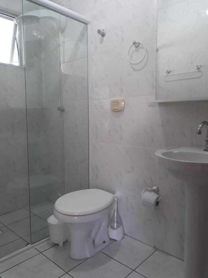 Duas Quadras Mar Em Canasvieiras Edificio Ana Carolina Com Elevador E Proximo Trapiche Apartamento Florianopolis