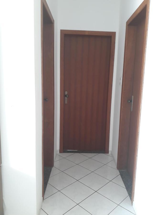 Duas Quadras Mar Em Canasvieiras Edificio Ana Carolina Com Elevador E Proximo Trapiche Apartamento Florianopolis